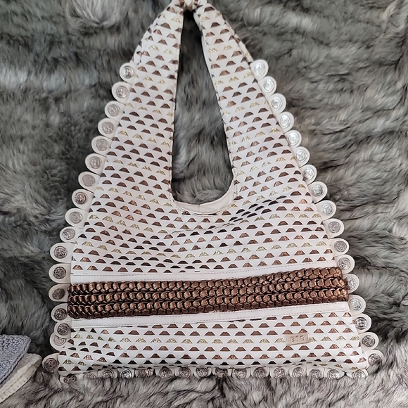 Unique White, Bronze  and Gold Women's Shoulder Bag - Picture 1 of 13